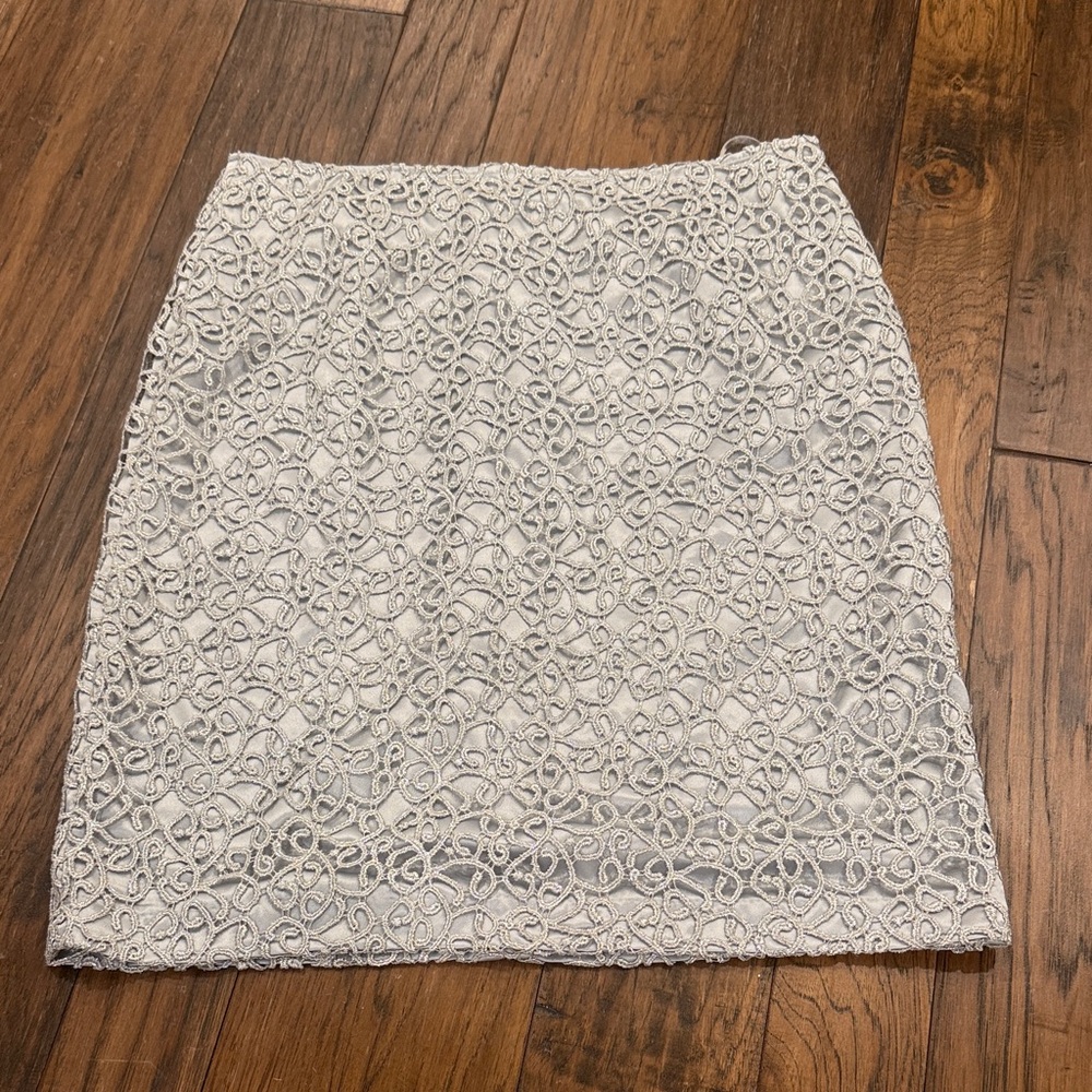 Jones New York Elegant Lace Mini Skirt